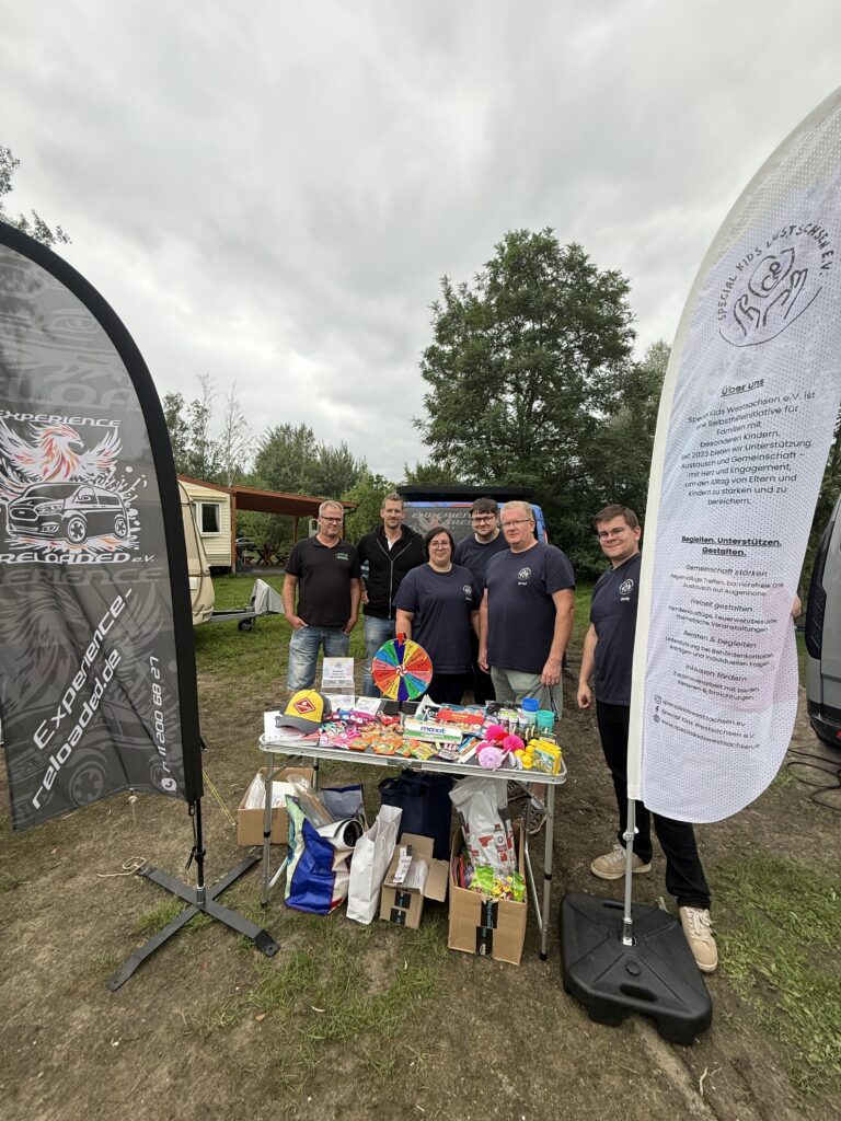 Infostand mit Glücksrad zu unserem Sommertreffen